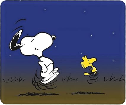 スヌーピーは友達と走っています マウスパッド おしゃれ かわいい ゲーミング オフィス最適 耐久性が良 滑り止めゴム底 付着力が強い 25x30x0 3cm Qhddp