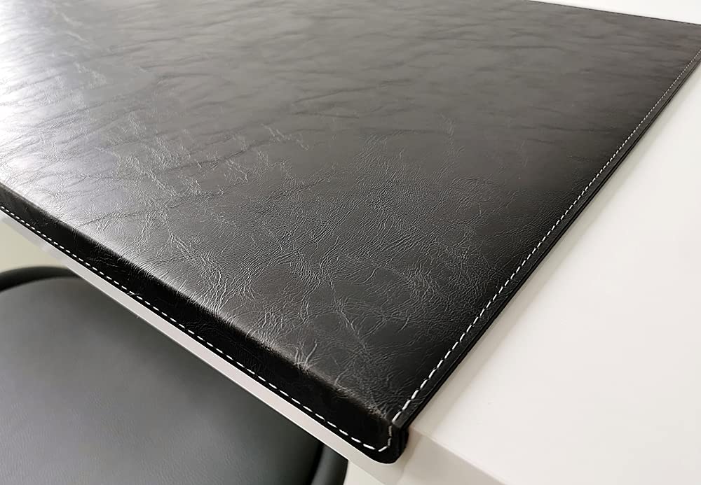 Gewinkelte Schreibtischunterlage mit Kantenschutz in Lora Leder 60 x 38 Schwarz