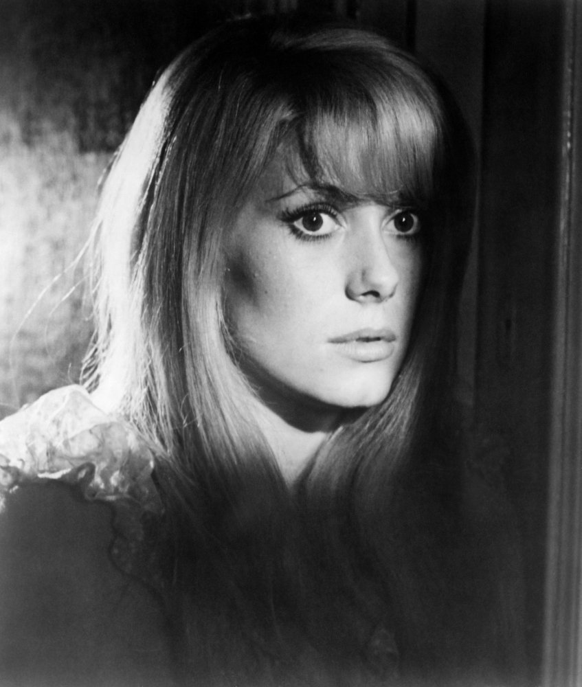 Amazon.com: Posterazzi EVCMBDREPUEC013H Repulsion Catherine