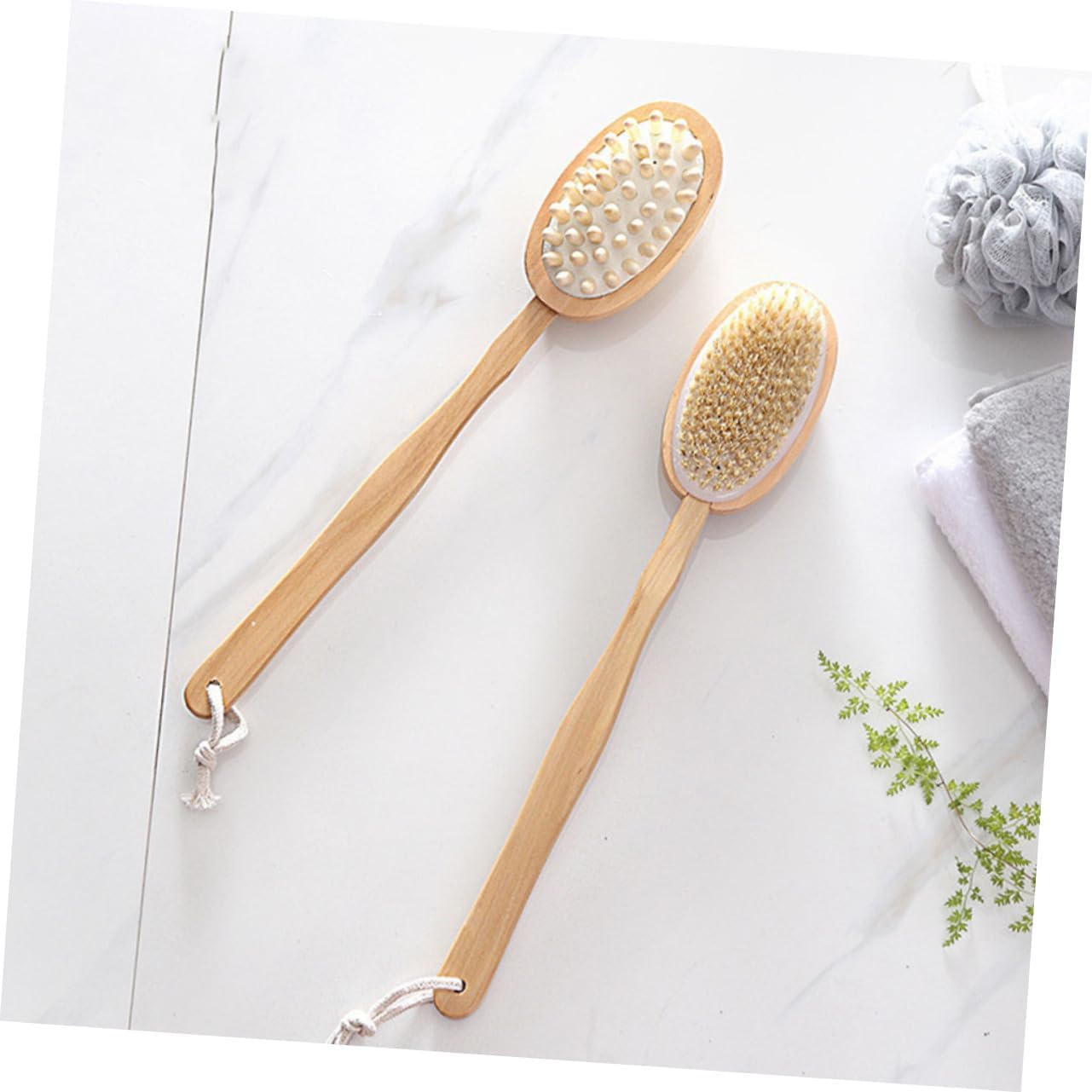Long Handle Back Brush Exfoliating Shower Scrubber for Deep Cleaning Skin Massage Durable Bath Brush for Body Care Promotes Circulation Removes Oil