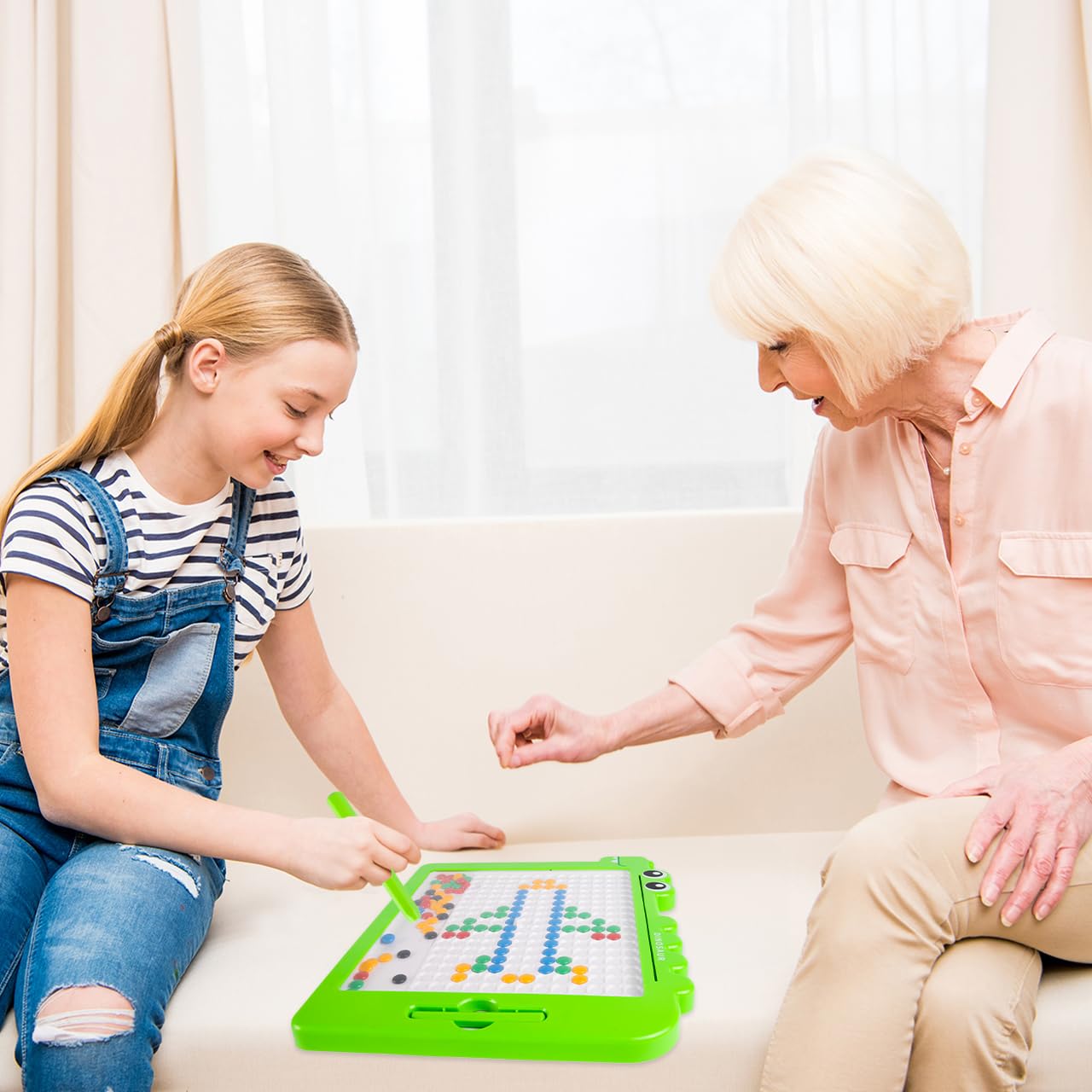 MalPlay Montessori tablica magnetyczna dla dzieci, koraliki mozaikowe, szablony puzzli dinozaurów, 20 różnych szablonów, od 3 lat, gra magnetyczna