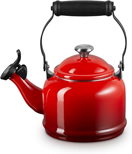 Miniatura 2 de Le Creuset Tetera de Té de Acero Esmaltado Demi, con Acabados Metálicos, 1.2 litros, Cerise