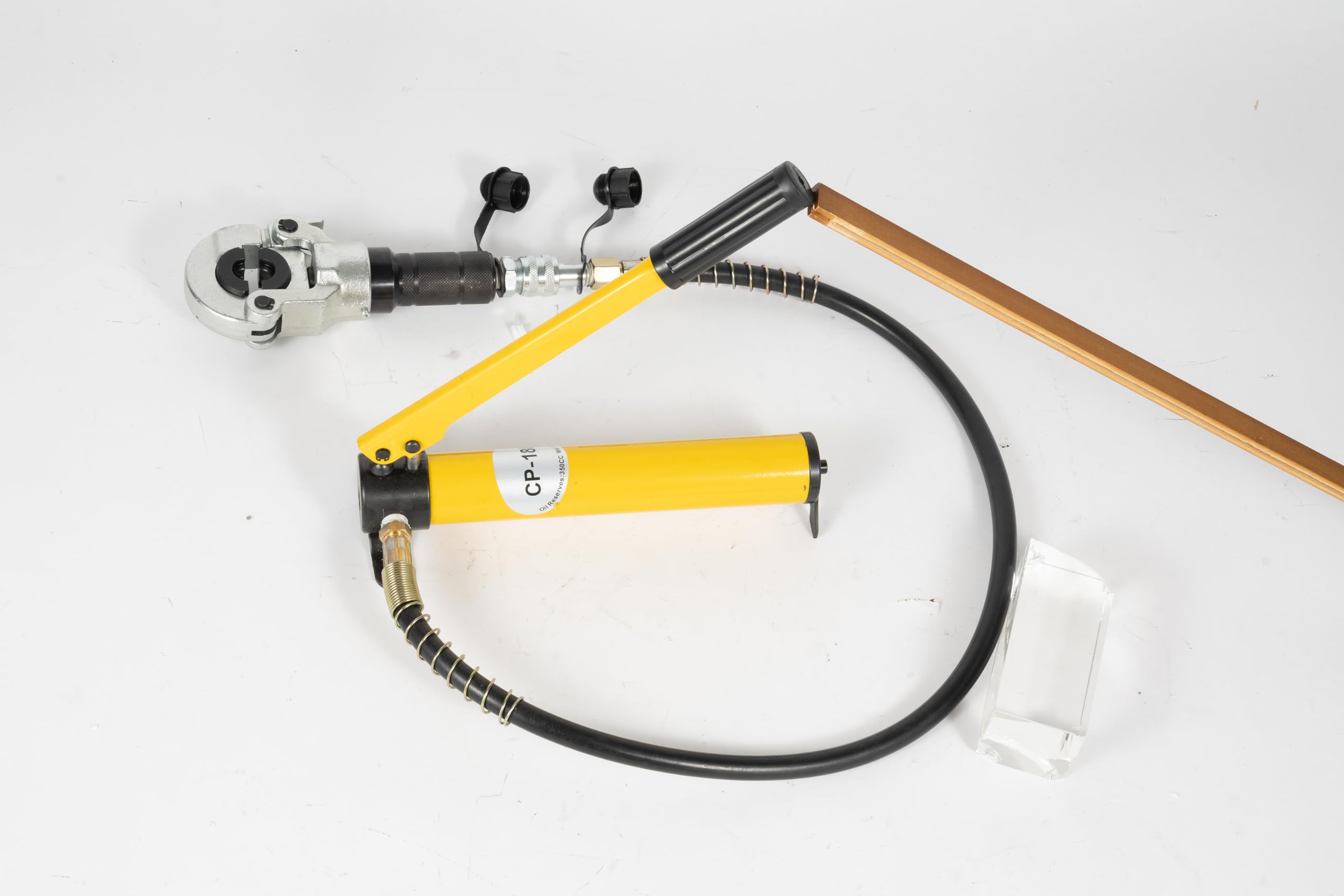 Wysokowydajne szczypce hydrauliczne w kształcie litery V do rur miedzianych, maks. siła nacisku 700 kg/cm², pojemność hydrauliczna 150 cm³, idealne do połączeń rurowych