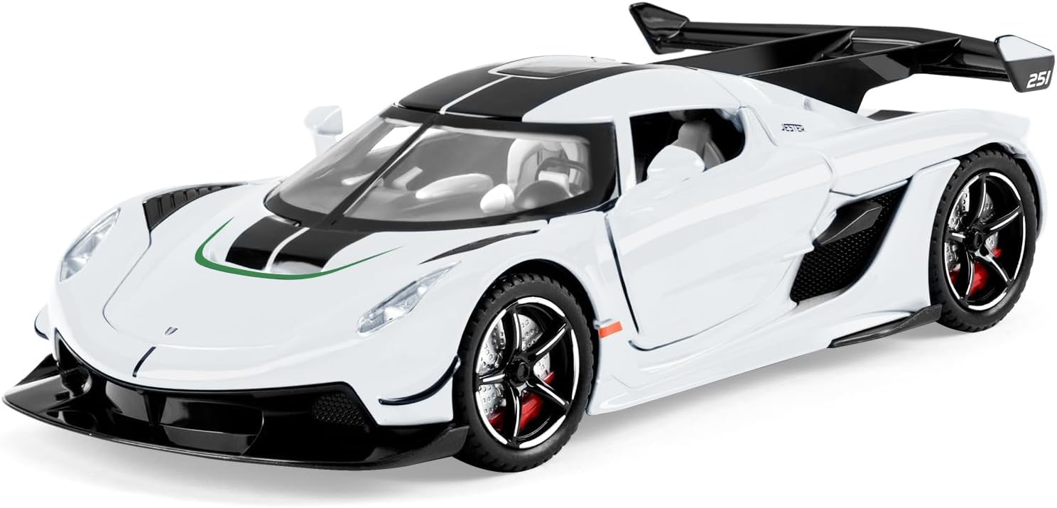 1:32 Koenigsegg (White) — view 2