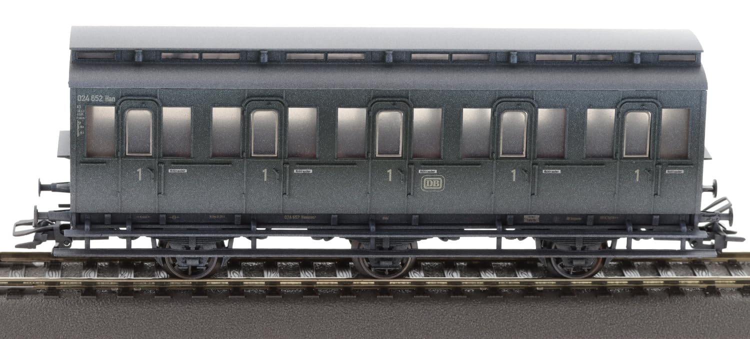 42048 H0 Abteilwagen-Set, DB. Ep. III verschneit
