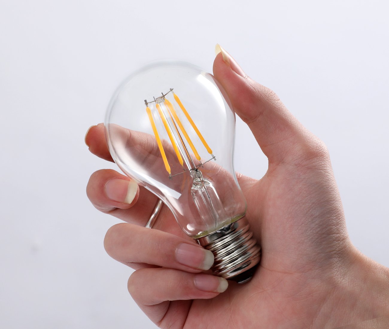 Amazon | A60 LED フィラメント電球 4W エジソン バルブ E26口金 2700K