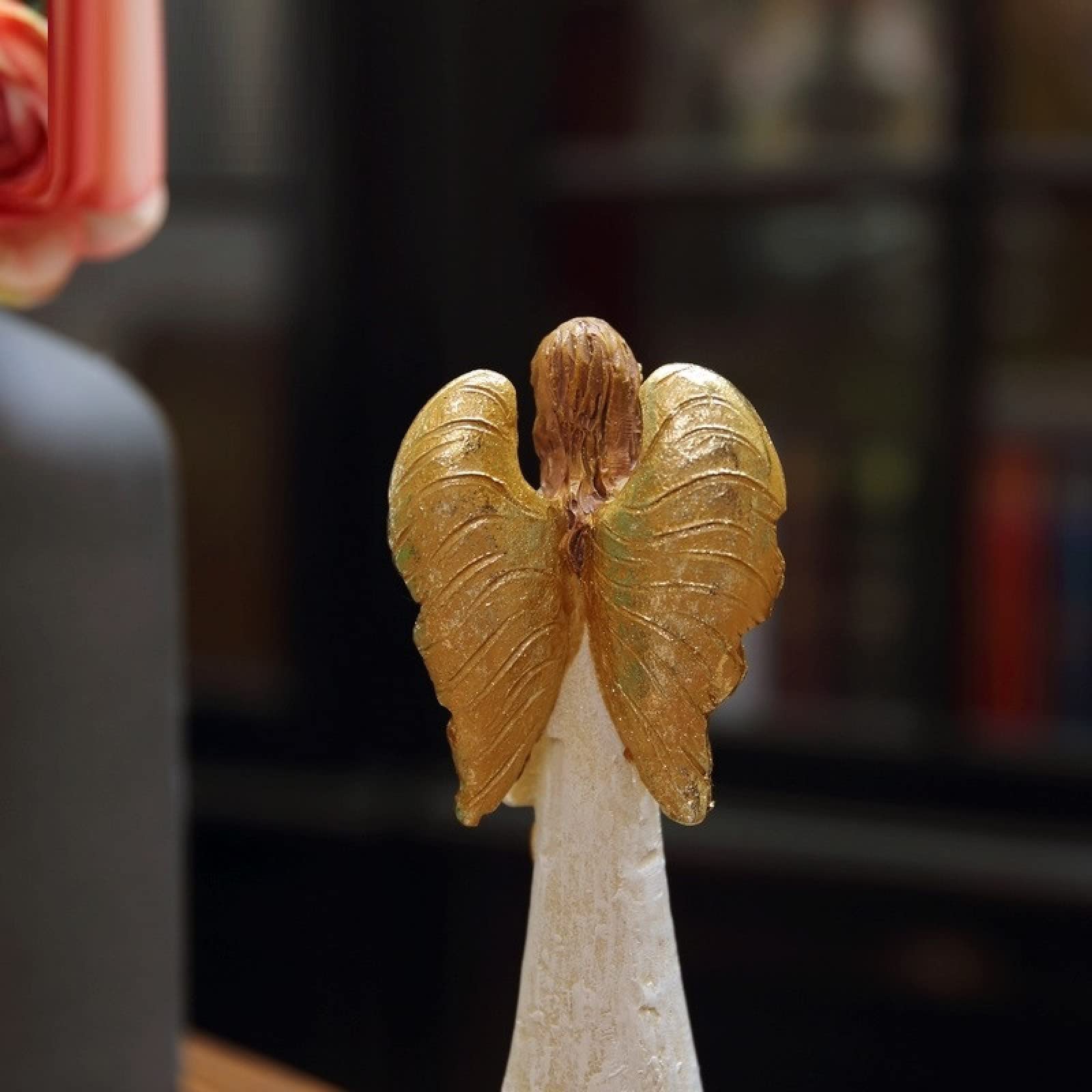 Amazon.co.jp: 装飾像 天使の少女の彫刻金の羽の翼の置物の装飾工芸品