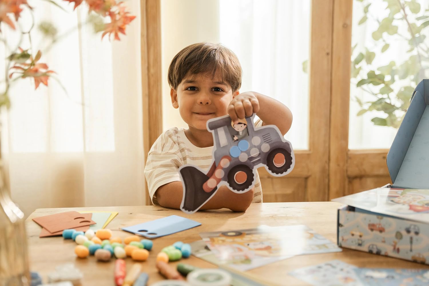 Little Dutch Set de manualidades/caja de creatividad XL - para niños a partir de 3 años - pegatinas adhesivas creativas - Jim's Creative Box - Jim y sus amigos