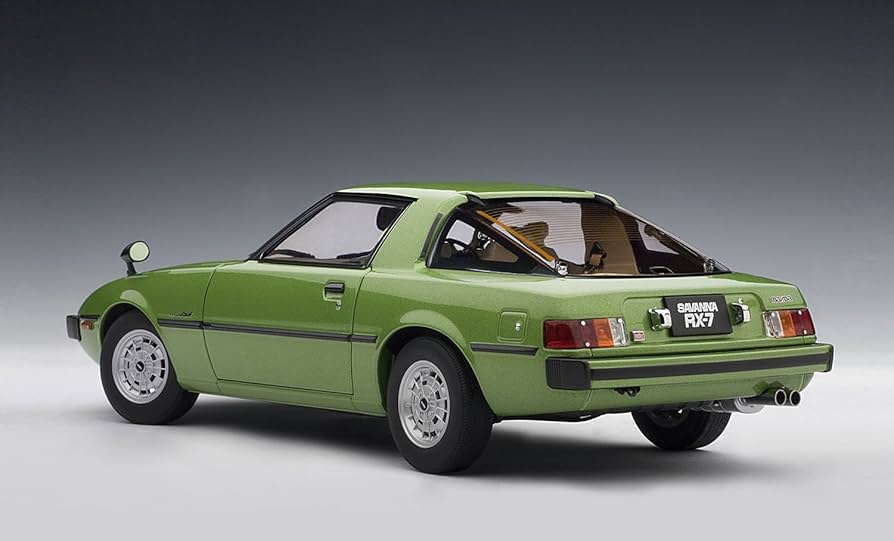 AUTOart Savanna RX7 グリーン 1/18 Amazon | AUTOart 1/18 MAZDA SAVANNA RX-7 SA22C Mach Green