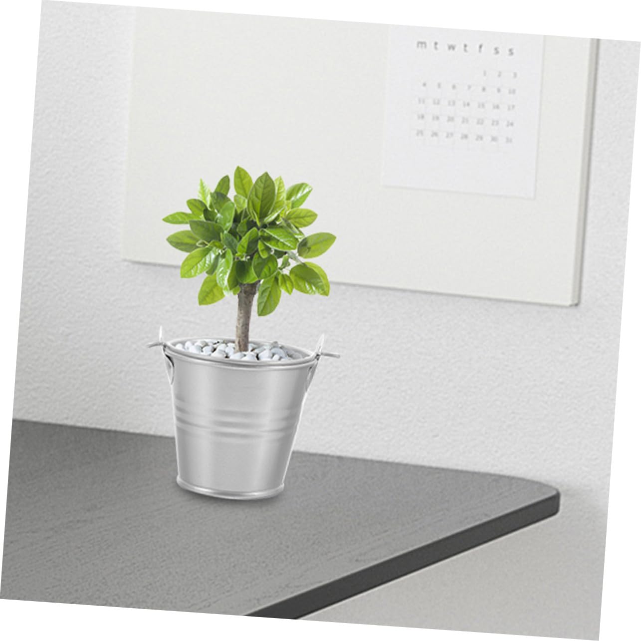 BESTonZON 4stücke Metallblumeneimer Aus Zinn Für Gartenpflanzen Hänge-pflanzgefäße Für Sukkulenten Dekorative Metallpflanzgefäße Garten-Eimer Blumentopf Aus Zinn