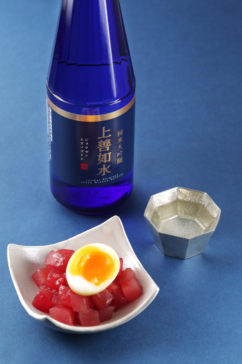 Amazon.co.jp: 上善如水 純米大吟醸 [ 日本酒 新潟県 720ml ] : 食品