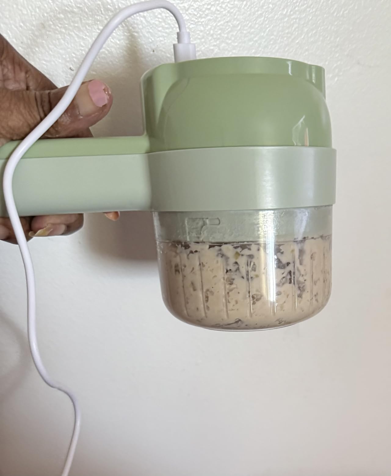 James using MeySlice™ with the stainless blades