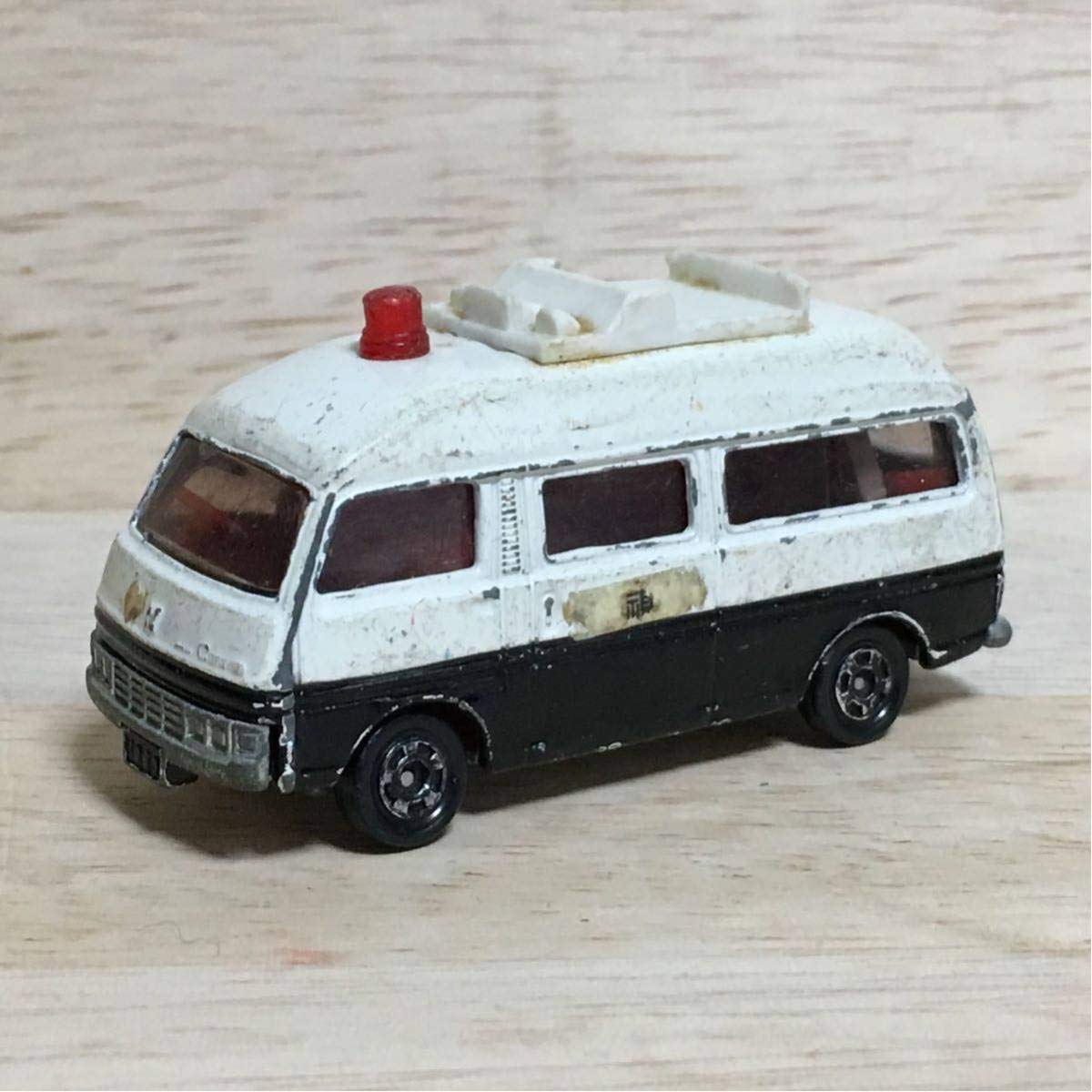 激レア】トミカ赤箱No.75 ニッサン キャラバン パトロールカー日本製