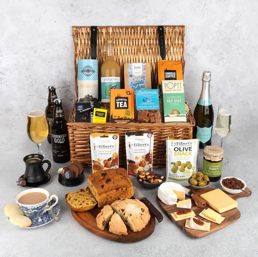 The Cornish Feast Luxury Hamper | Artisan Food & Drink in Deluxe Wicker Basket | Sweet & Savoury Treats For Sharing | Client Gifting, Corporate, Milestone Birthdays, Pamper