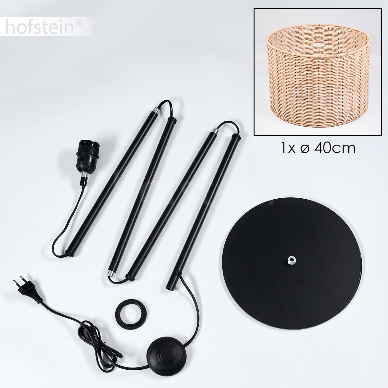 Stehleuchte Cavaca, Stehlampe aus Metall/Bambus in Schwarz/Natur, Leuchte im skandinavischen Design mit rundem Schirm (Ø 40 cm) u. Fußschalter, Höhe 158 cm, 1 x E27, ohne Leuchtmittel