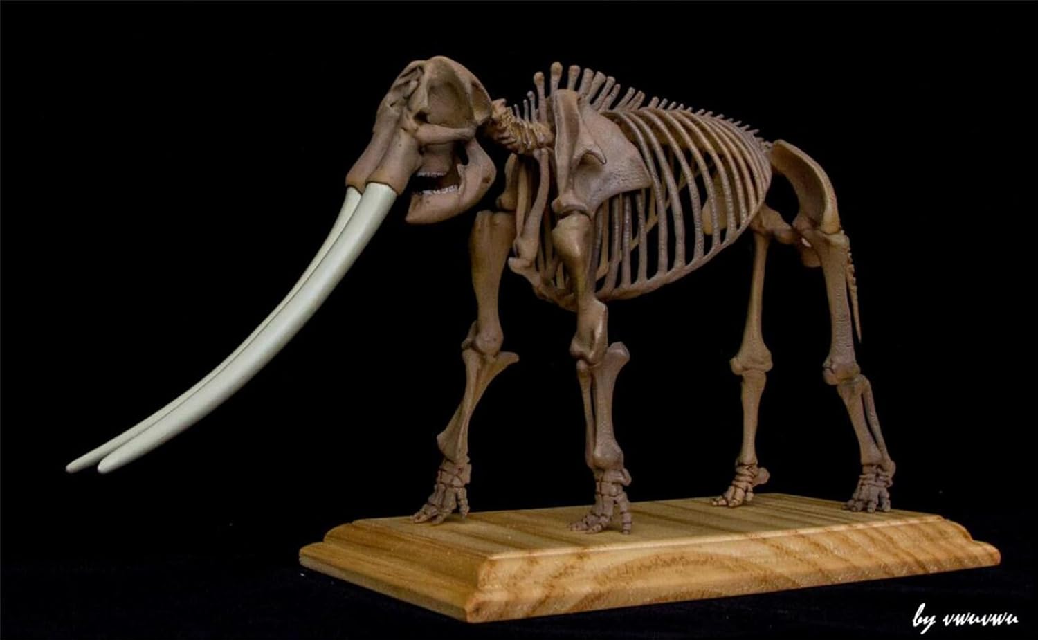 VWUVWU 1：20 Scale Huanghe Flumen Stegodon Figure Elephant Resin Animal Model Skeleton Collector GK Decor Gift for Adult