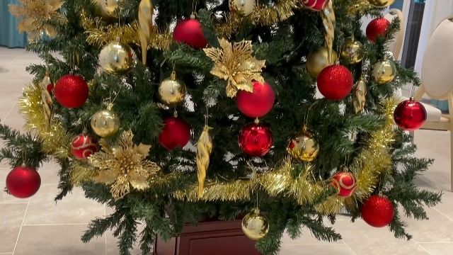Amazon.co.jp: ベース付きクリスマスツリーセット ゴールド H150×W76cm