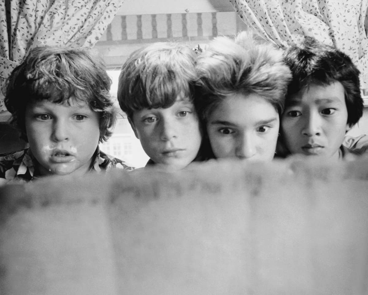 worldphotographs The Goonies (1985) Jeff Cohen, Sean Astin, Corey Feldman,  Jonathan Ke Quan 10x8 Photo : Amazon.ca: Home