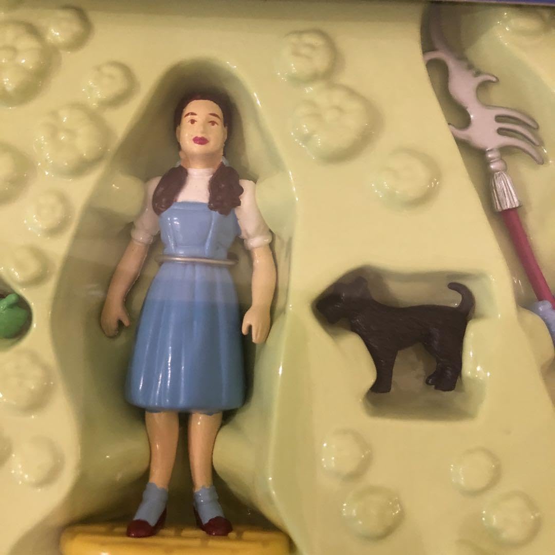 Amazon.co.jp: オズの魔法使い フィギュア ドロシー アメリカ雑貨 トト