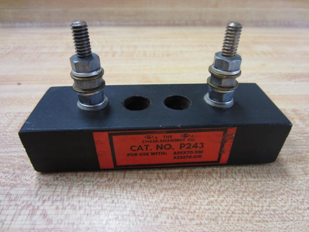 Shawmut P243 Fuse Block Industrial & Scientific