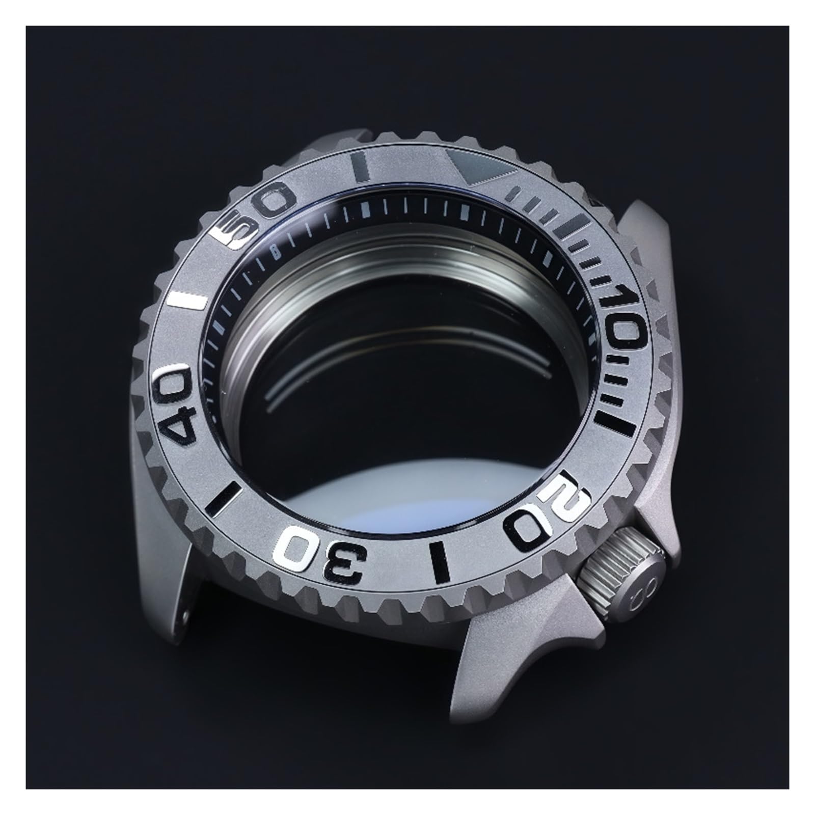 Boîtier de Montre 42 mm Étanche pour Mouvement Nh35 Nh36 et Cadran 28.5 mm SKX007