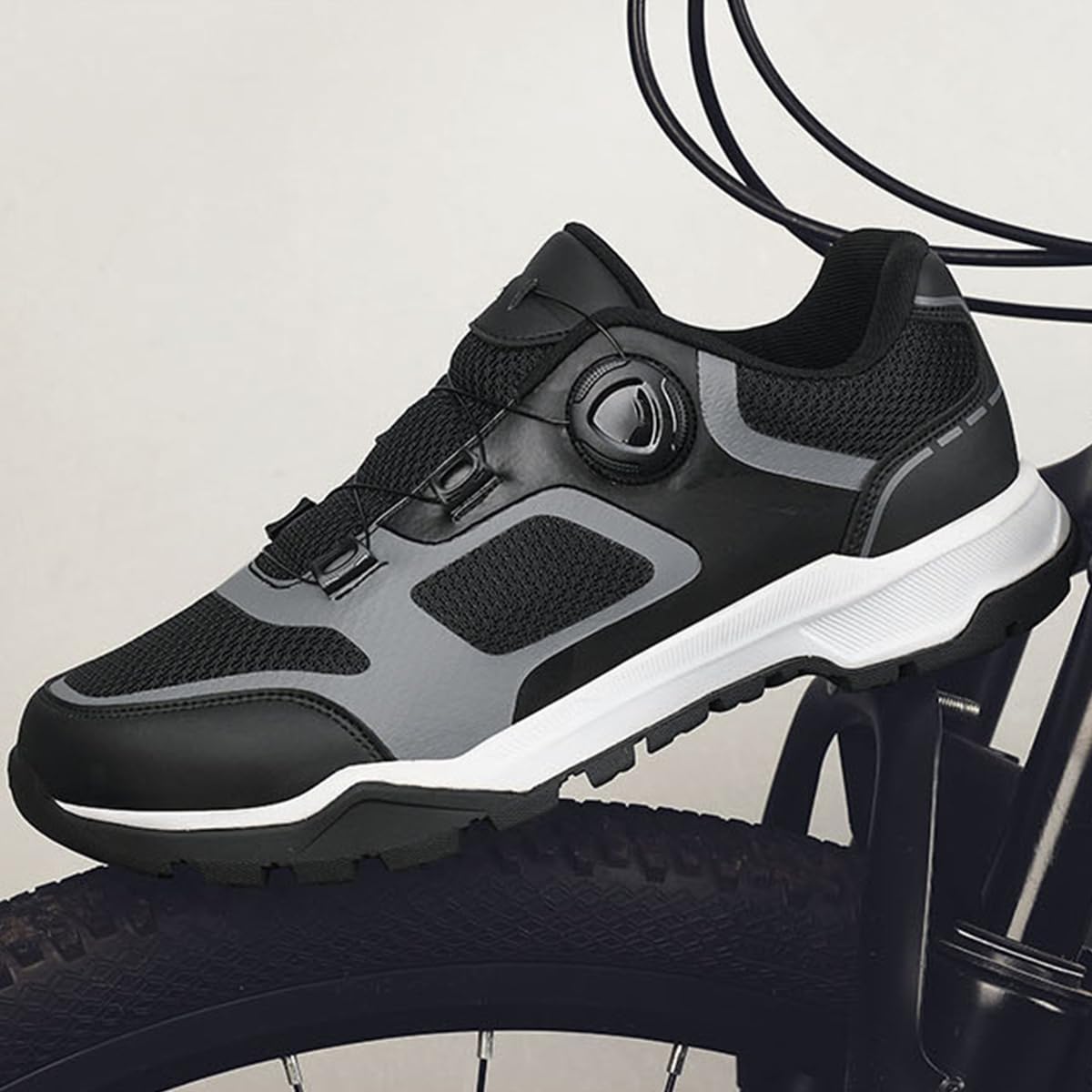 Scarpe da Mountain Bike Uomo, Compatibili con SPD, Scarpe da Ciclismo MTB Traspiranti e Resistenti Traspiranti, per MTB Trail e Escursionismo