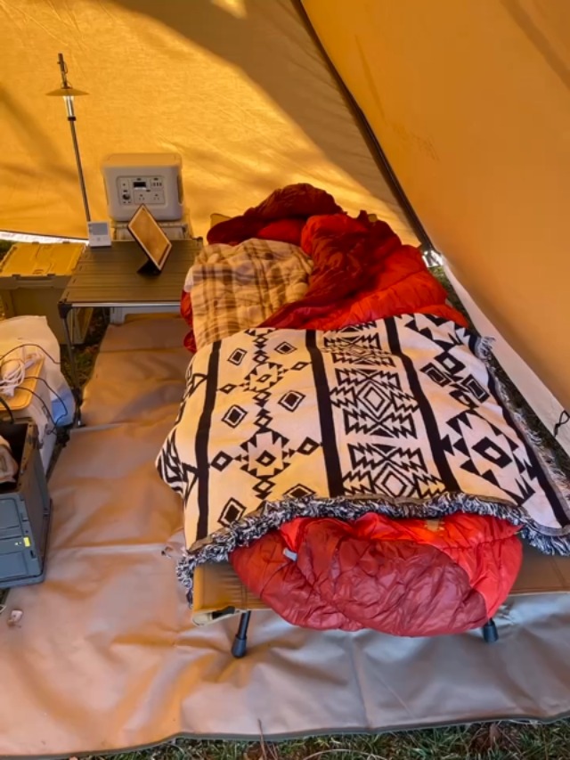 Amazon.co.jp: AIWOLL ポータブル電源 ソーラーパネルセット リン酸鉄