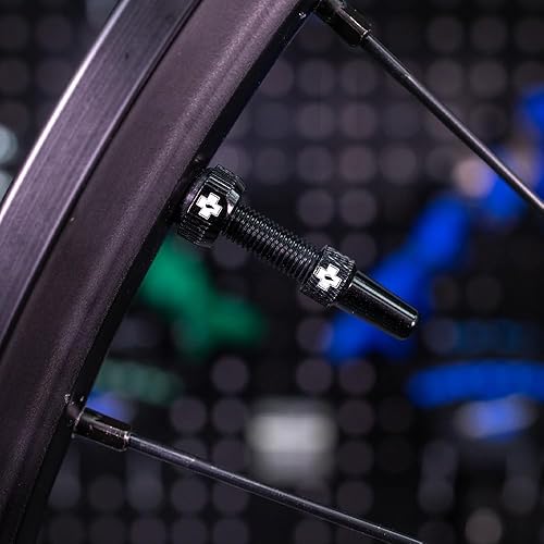 Vista 48 de Muc-Off Válvulas sin cámara V2, iridiscentes de 1.732 pulgadas, vástagos de válvula sin cámara con herramienta de extracción de núcleo de válvula