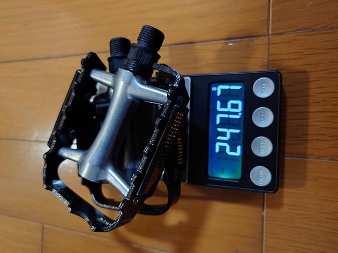 Amazon | WELLGO(ウェルゴ) アルミペダル 薄型 ブラック 236g ロード