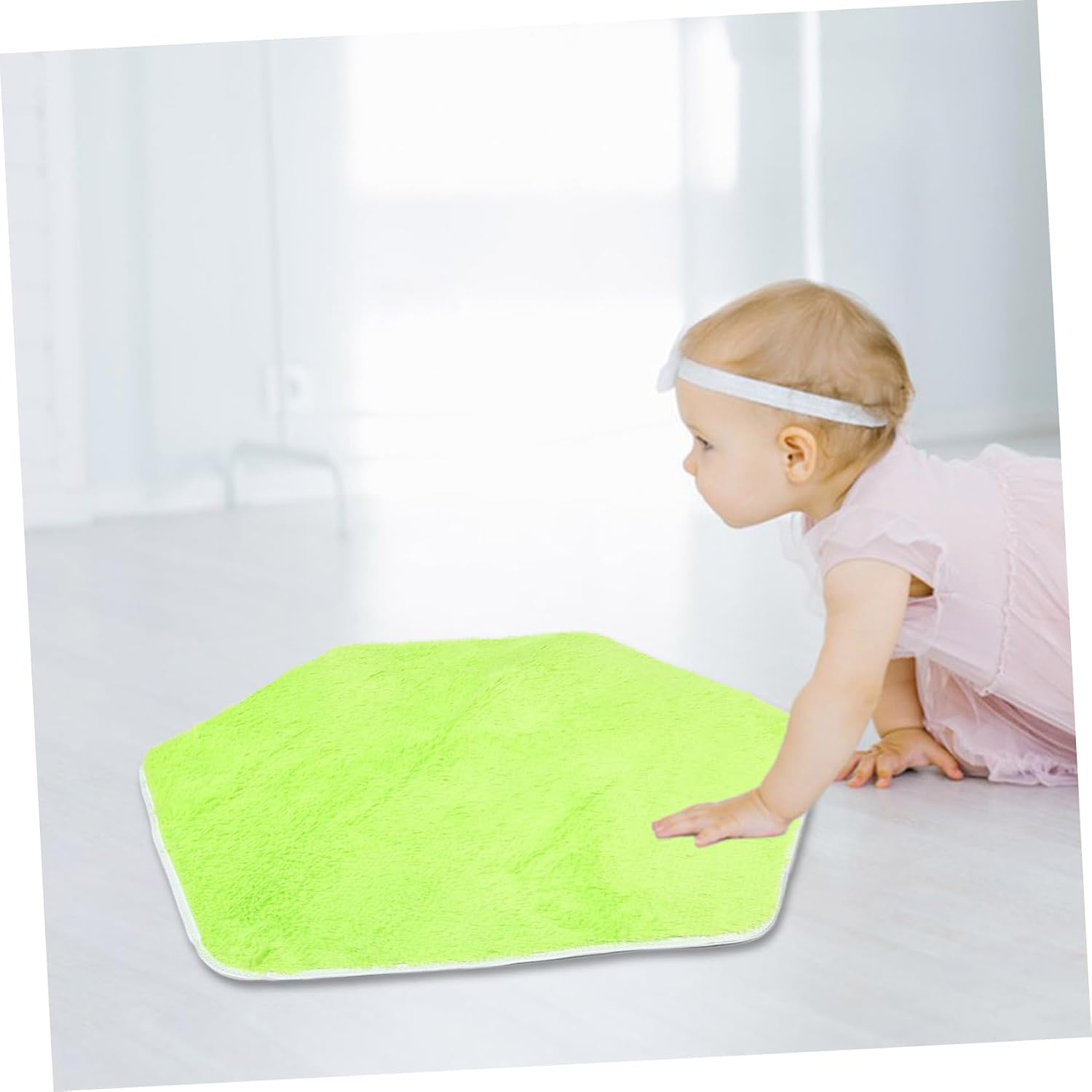 Hemoton Fluffy Carpet Boys and Girls Rug Princess Rug Play Mat for Indoor Play and Exploration