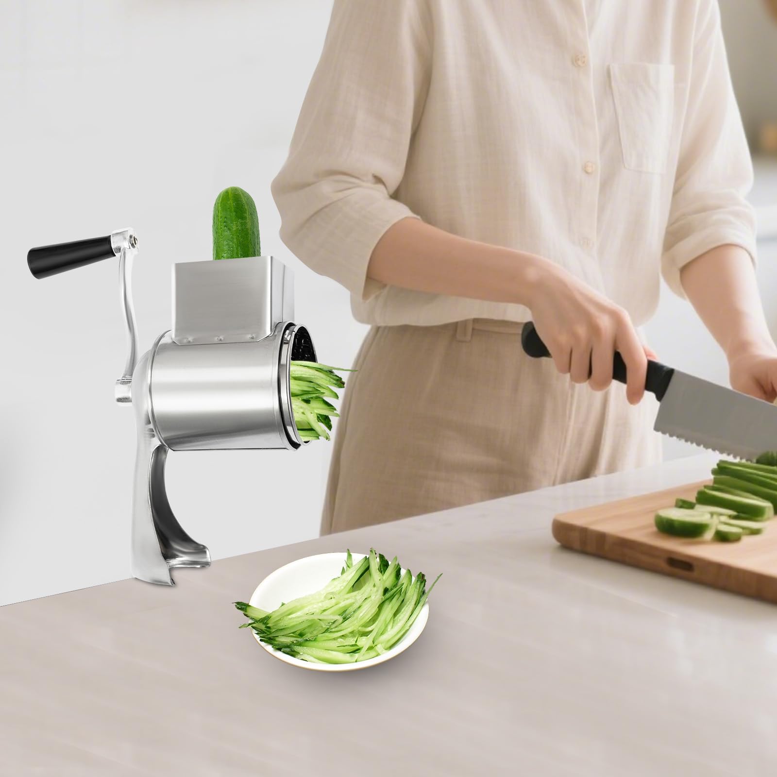 Grattugia a tamburo in acciaio inox con 5 lame, grattugia manuale per verdure con manovella e supporto, grattugia per patate e formaggio, per cucina (24 x 10 cm)