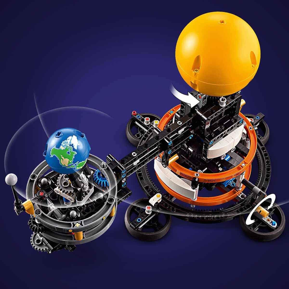 Lego Technic 42179 Sun Earth Moon Model Playset, Gift for Children from 10 Years, Toy to Represent The Solar System, Let Boys and Girls Play Imaginatively and Independently
