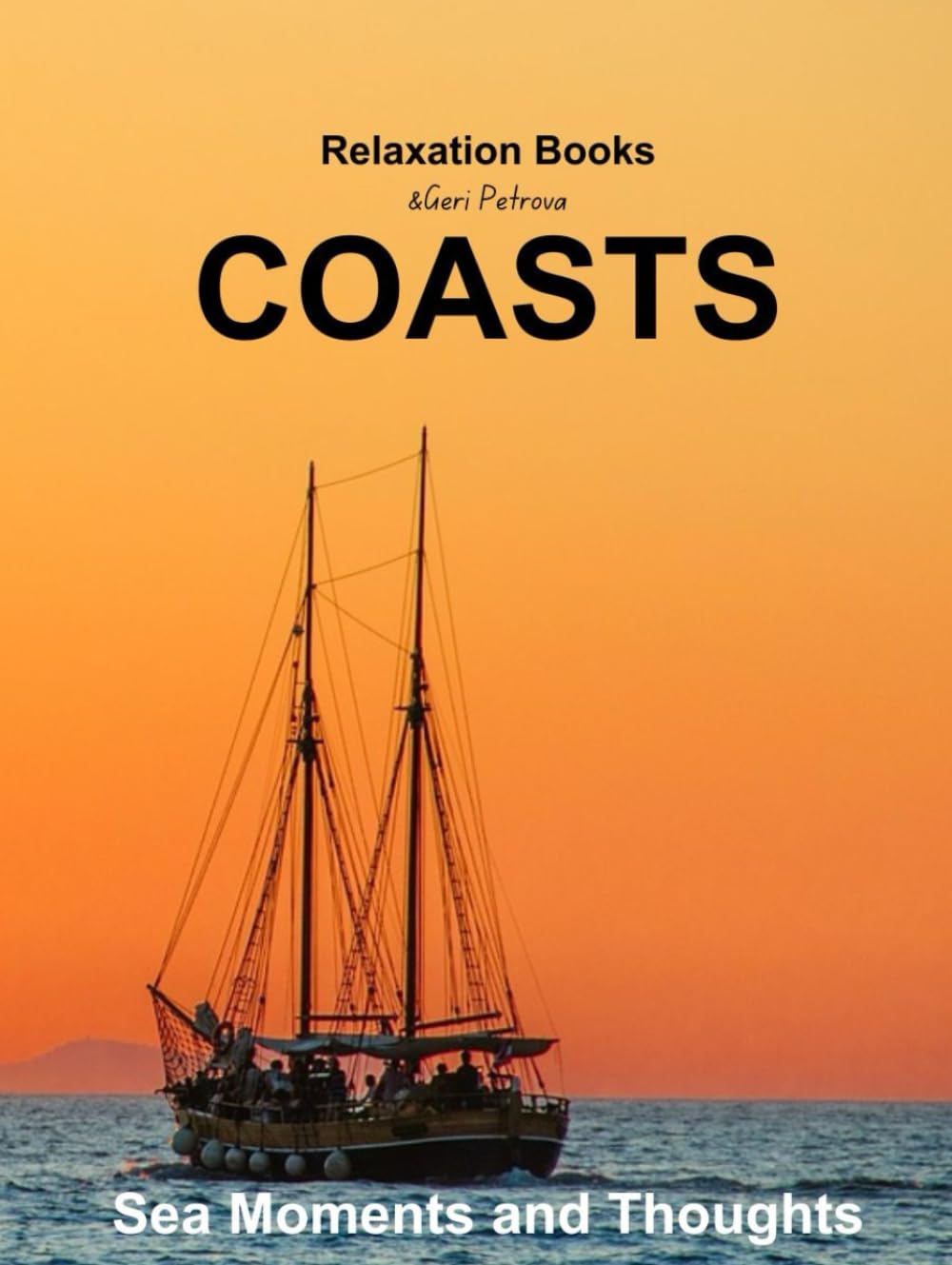 Livre de table COASTS pour un moment de detente face a la mer dans votre salon