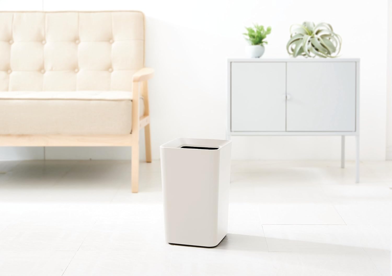 アスベル Asbel A6212 Leclerc CV Square Shaped Garbage Can Without Lid, Living Can, 2.6 gal (6.6 L), Hard to See Garbage Bags, White