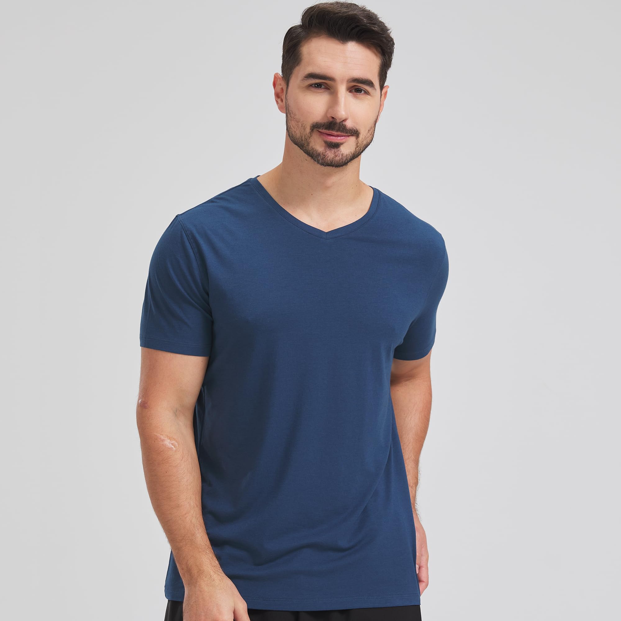 netdraw Camiseta de algodón de viscosa de bambú ultrasuave con cuello en V para hombre, absorbe la humedad, fresca, cómoda, atlética, casual
