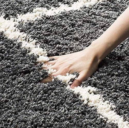 Image of Modern Shaggy Round Rug | Ultra-Soft Plush Circle Carpet for Living Room, Bedroom, Nursery | Fuzzy, Fluffy Area Rug with Non-Slip Base Grey B 4x4 feet