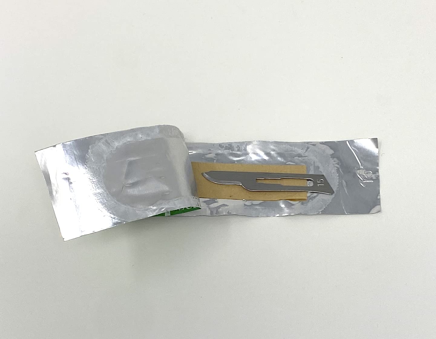 Disposable Surgical Scalpel Blades Sterile High Grade Carbon Steel 2.1% 10xx Individually Foil Wrapped Size 15 Box of 1000