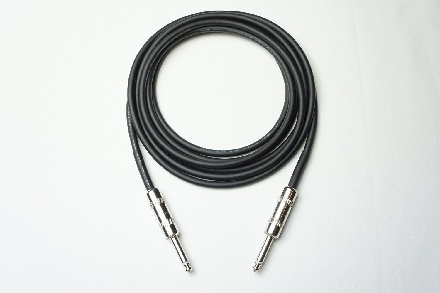 Amazon | MOGAMI 2524 ギターシールド SWITCHCRAFT/SS (4m) | シールド
