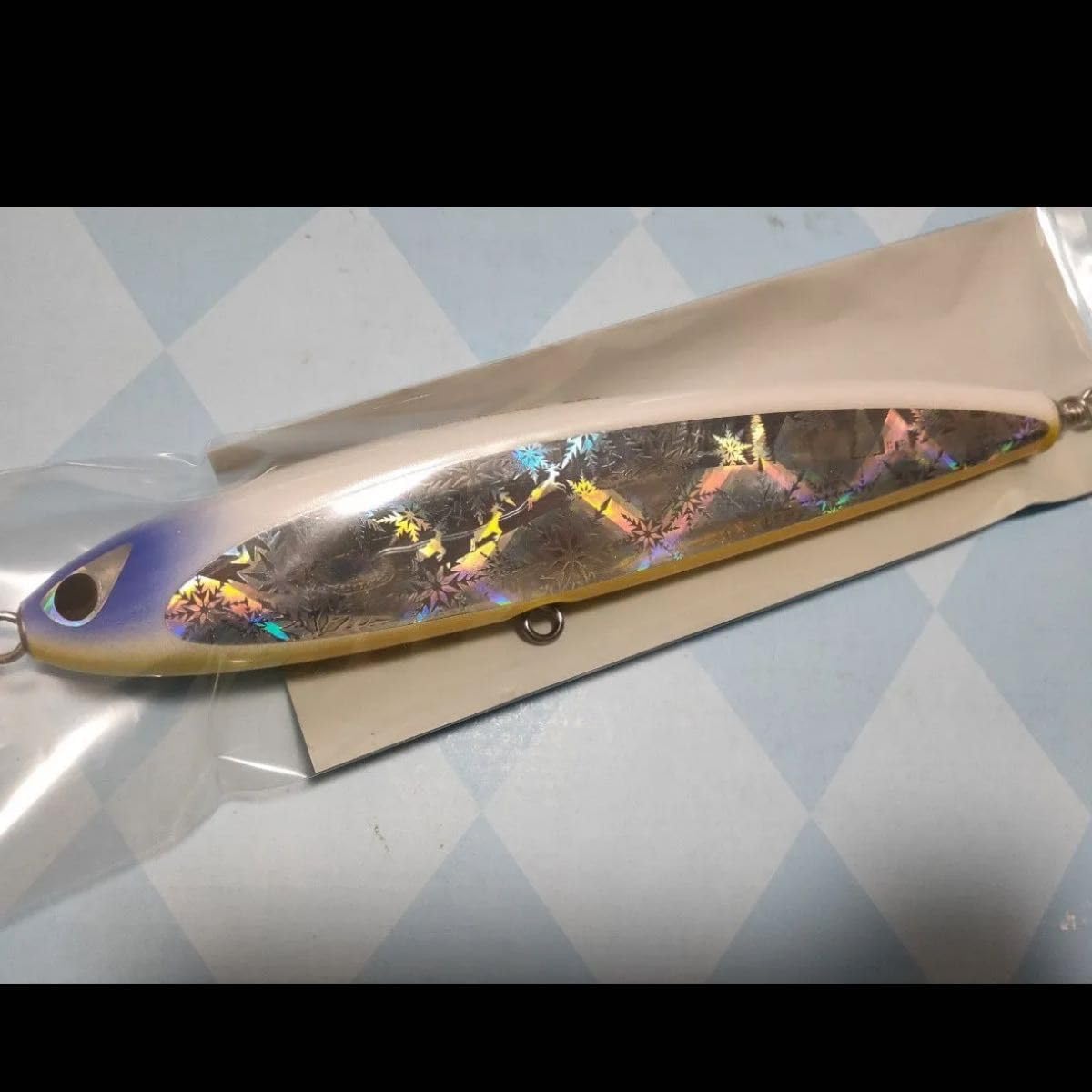 ギラ 220 スノーホワイト