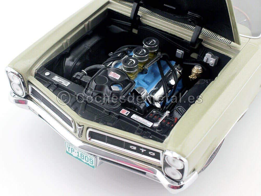 Amazon | サンスター 1/18 ポンティアック GTO 1965 ゴールド 完成品