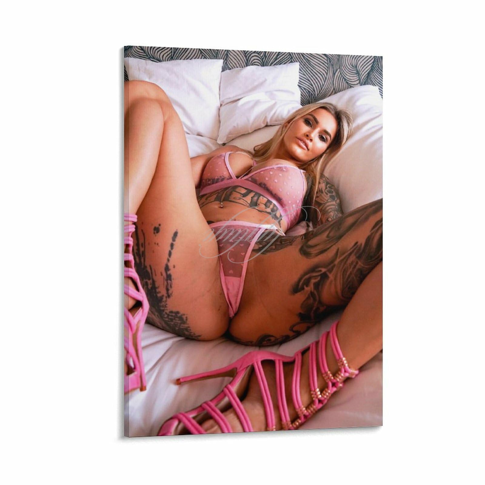 Amazon.com: Jill Hardener Poster Sexy Hottie Big Boobs Poster (3) Canvas  Painting Posters And Prints Wall Art for Living Room Bedroom Decor  20x30inch(50x75cm) Frame-style: Posters & Prints