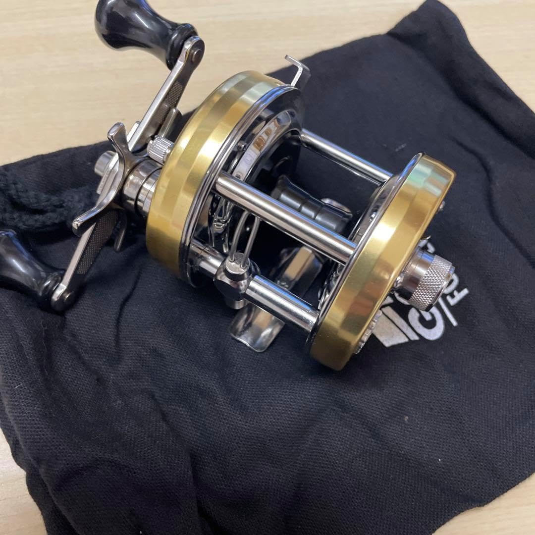 アブガルシア　5500CS ROCKET Champ アブガルシア 5500CS ROCKET Champ アブガルシア アンバサダー 5500 CS