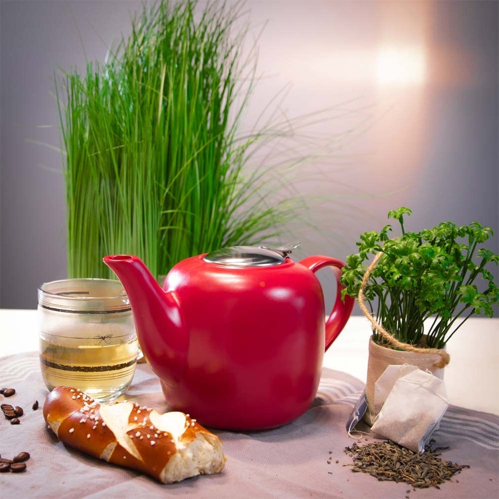 Küchenprofi Tetera London | de cerámica con filtro | Apto para lavavajillas | Capacidad de almacenamiento del calor para disfrutar del té de larga duración | Tetera con filtro | 8 tazas | 1,5 L