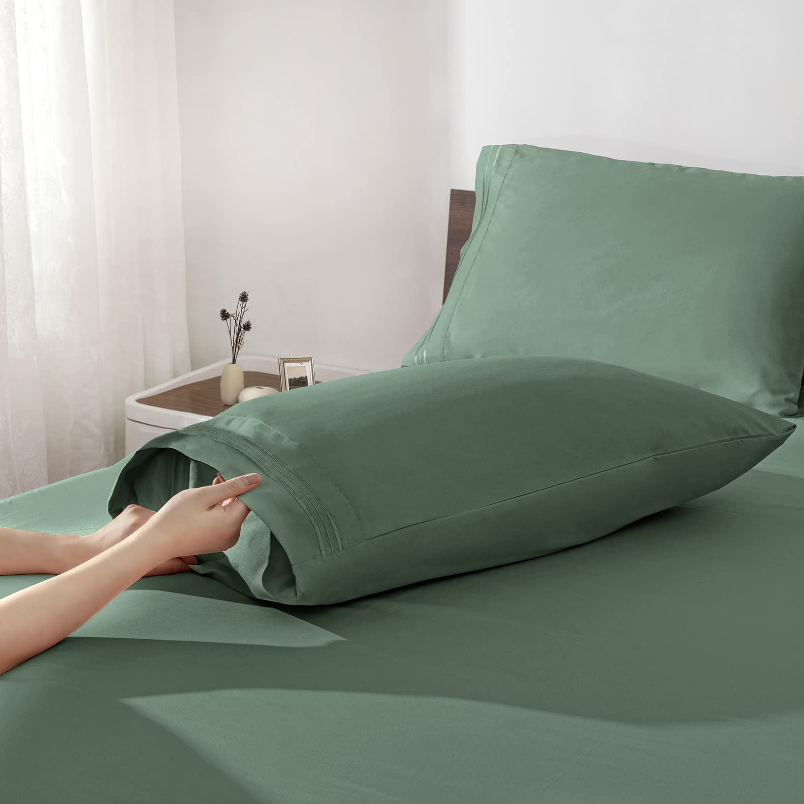 Juego de sábanas color verde tamaño matrimonial, 6 piezas de sábanas y fundas de almohada de lujo de 1800 hilos, juego de ropa de cama de microfibra con bolsillo profundo de 16 pulgadas, 4