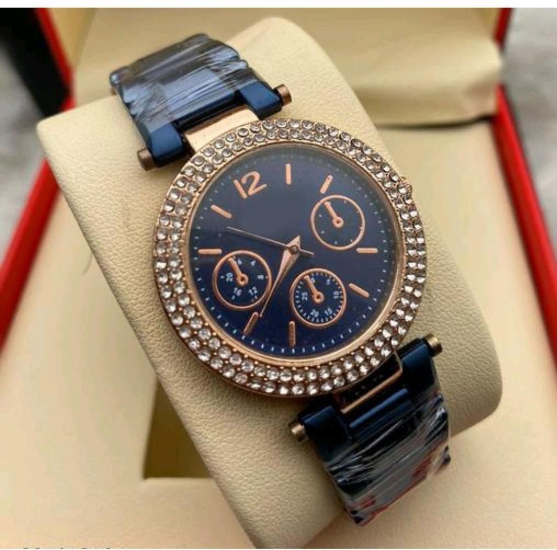 Blue Dial Diamond in Cash Blue Belt DB Grils and Women Wrist Watch-image-21