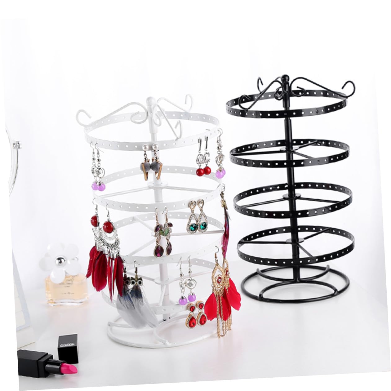 LIFKOME Espositore Orecchini Girevole in Metallo 4 Livelli 168 Fori | Bianco, 1 Pezzo, Struttura in Ferro Artigianale, Soluzione Semplice per Ordinare e Mostrare Accessori