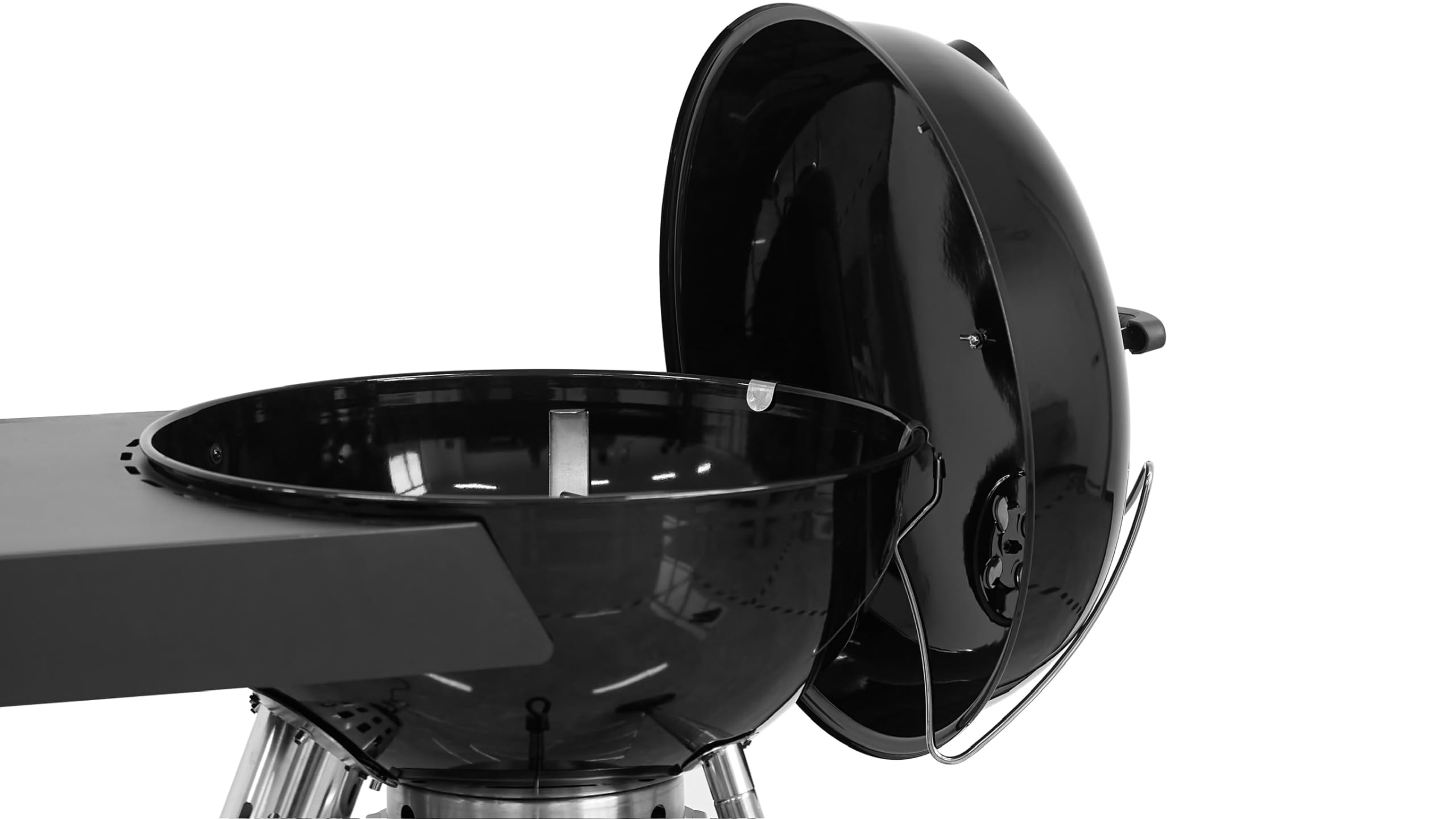 Start N Grill - Barbecue 57cm charbon à allumage automatique - SNG Evolution - Allumage en 3mn, cuisine extérieure, kettle émaillé, plan de travail tablette, support couvercle, grilles inox, breveté