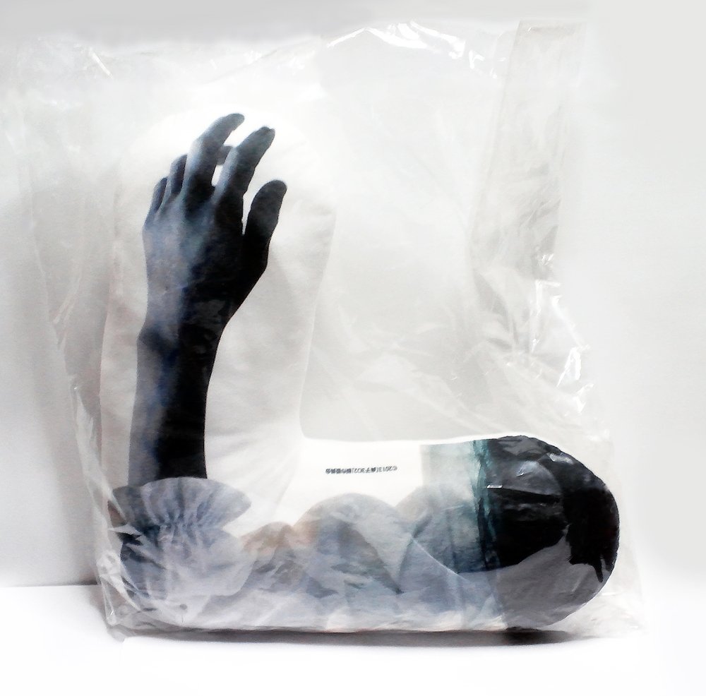 Amazon.co.jp: 貞子 3D くじ ラスト賞 貞子 うでまくら クッション