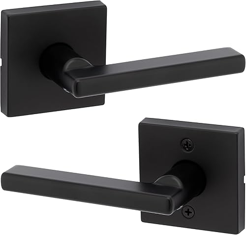 Kwikset Halifax - Manija de puerta de paso interior, palanca para puertas de armario y pasillos, palanca reversible sin cerradura, negro mate, con