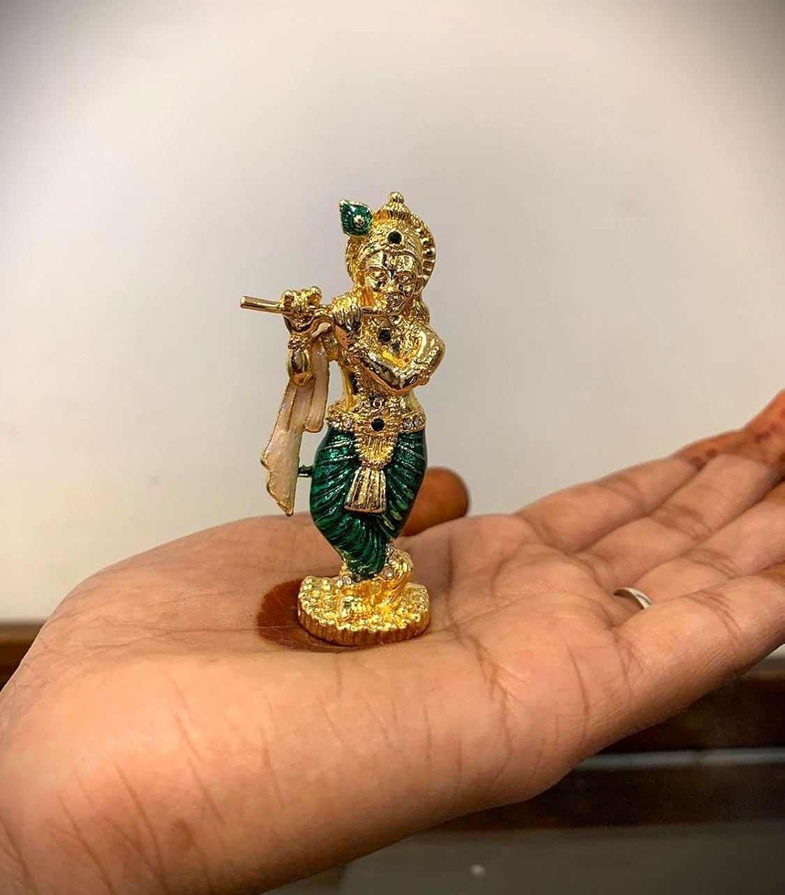 Tarang Arts Lord Krishna Crystal Idol with Flute | Krishna Idol Small comapct Size Metal Krishna Statue for Home, Table Decor, Car Dashboard, Puja, Festivals & Gifts (3x1 Inch, Green) 2